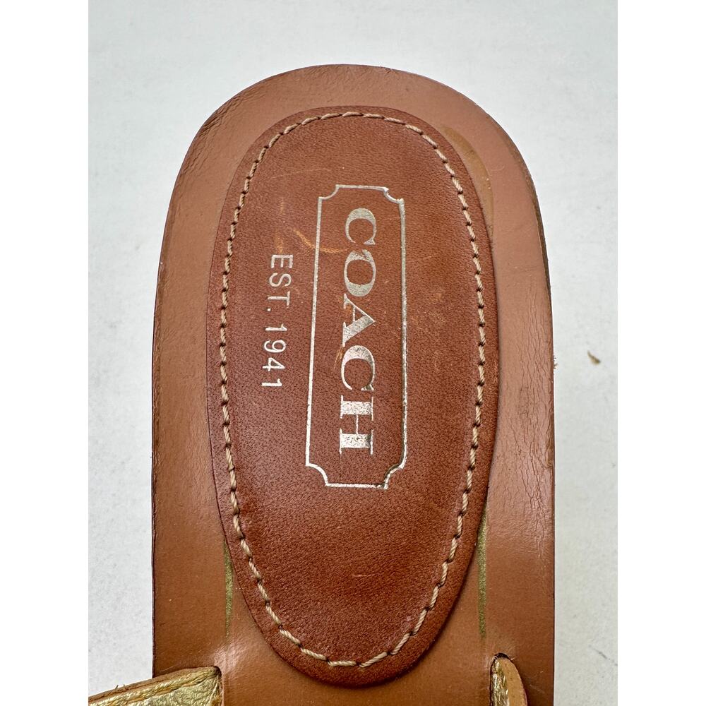 Vintage Coach Leather Kitten Heel Thong Sandal with Amber Medallion Women's Sz 9 - Picture 8 of 10
